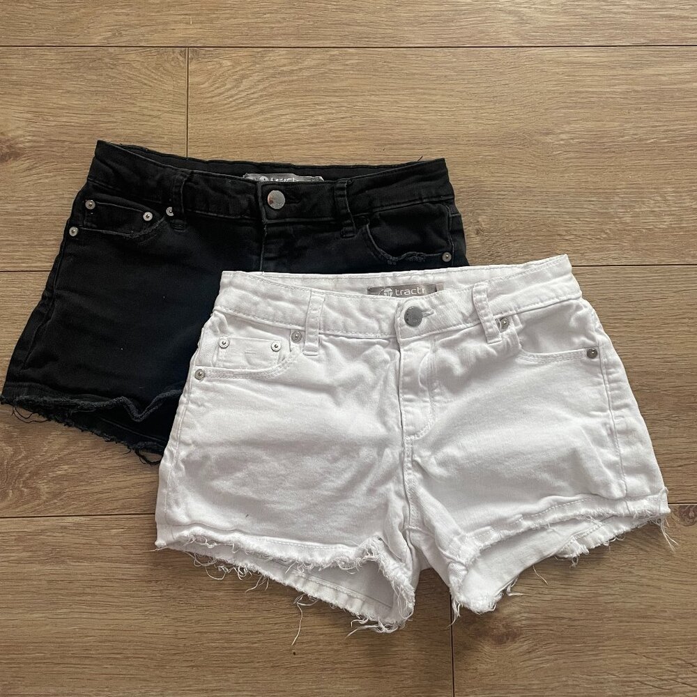 Tractr Brittany Girls Shorts size 10, white & black